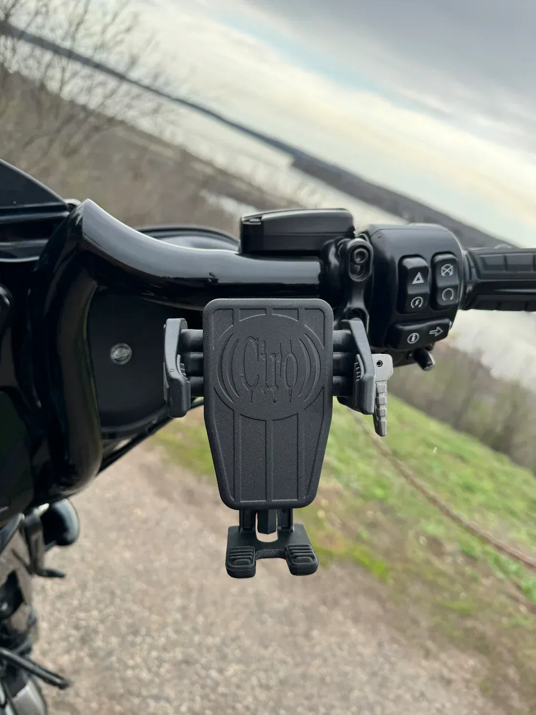 Ciro3D Phone, Drink & Camera Mounts Gen 2 Trim Line Cybercharger (No Mount)