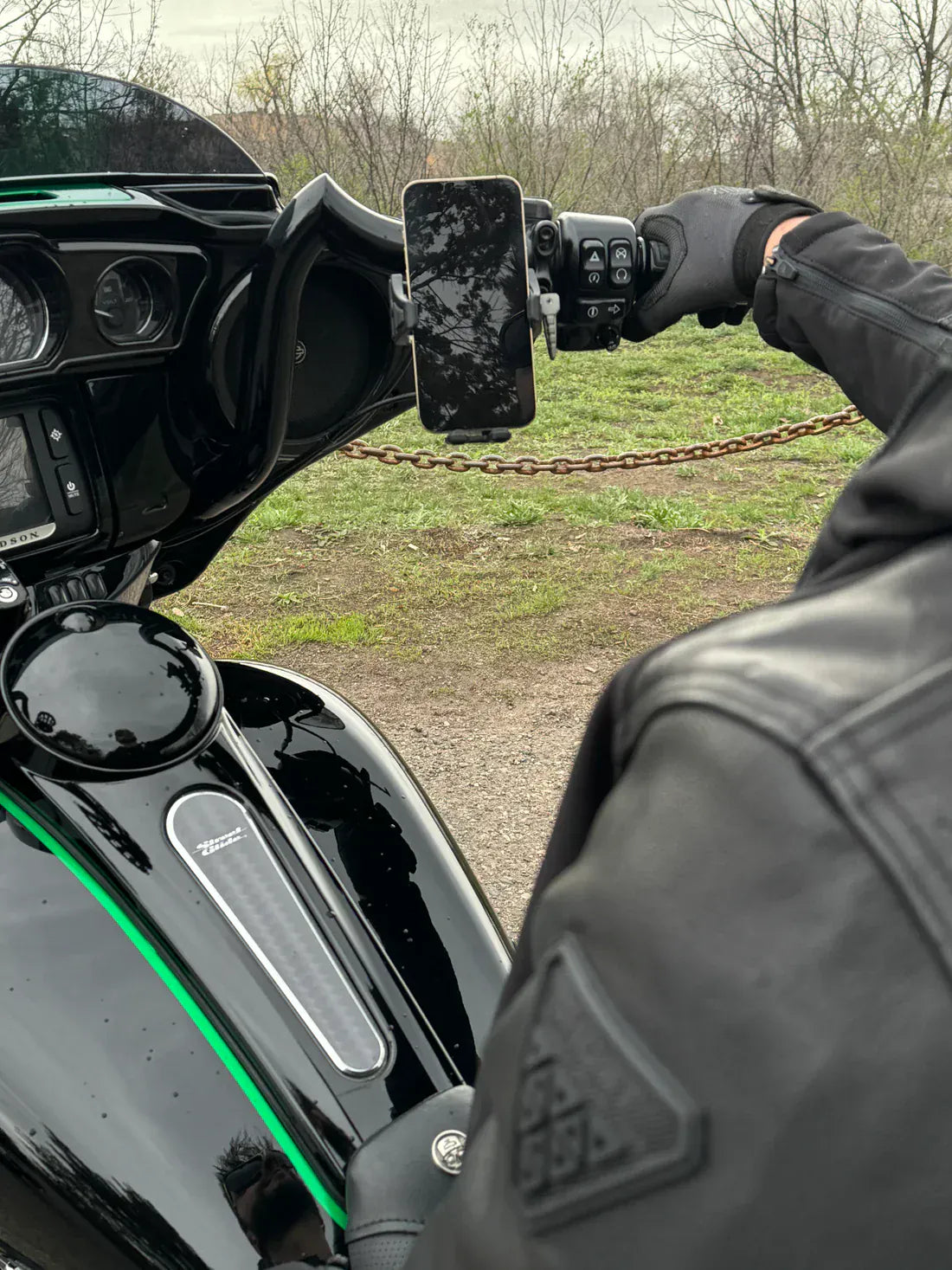 Ciro3D Phone, Drink & Camera Mounts Gen 2 Trim Line Cybercharger (No Mount)