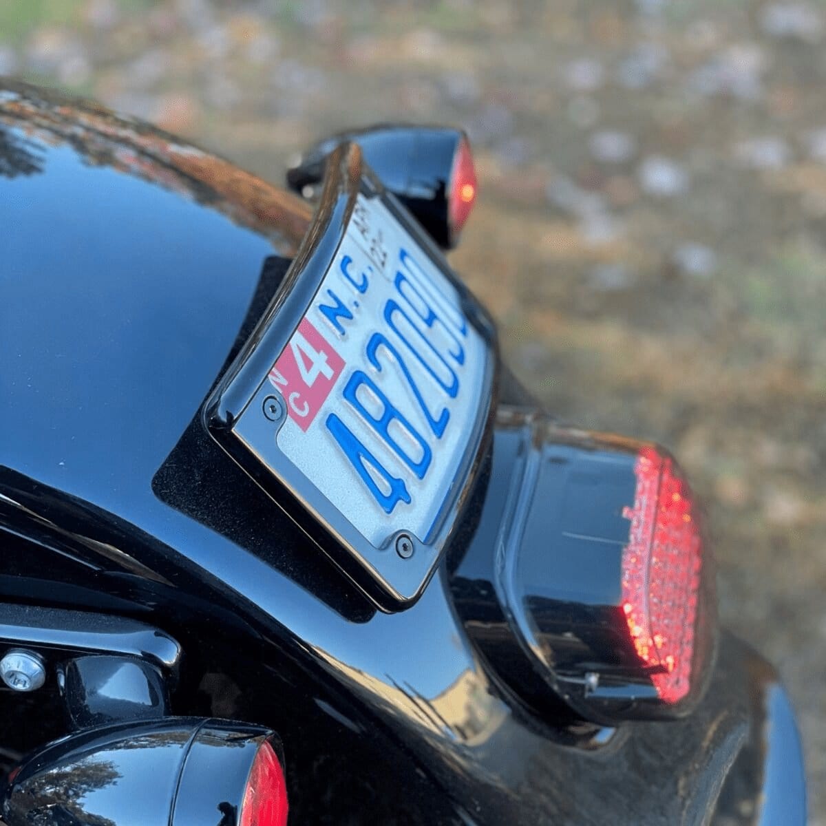 Custom Dynamics License Plate Frames & Lights Radius License Plate Mount